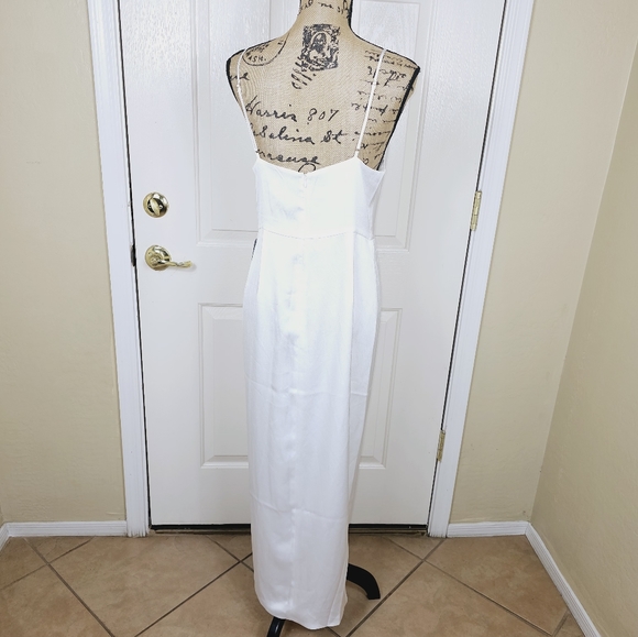 Shonajoy LUXE TIE FRONT COCKTAIL DRESS - IVORY - Picture 9 of 12